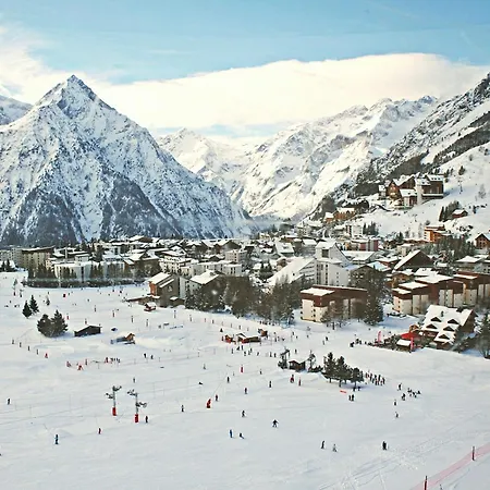 Курортний комплекс Alpina By Leavetown Vacations Ле-дез-Альп